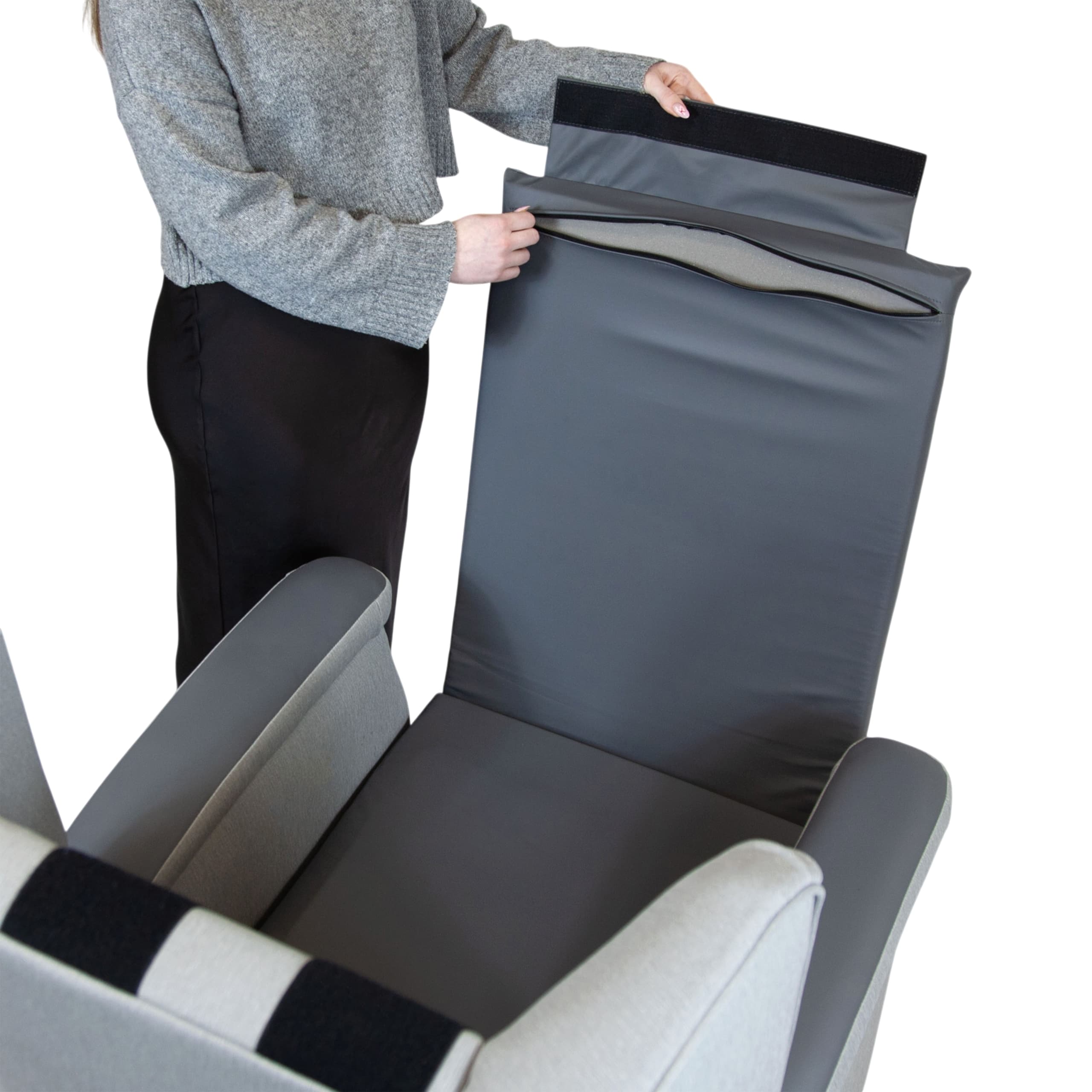 Revealing Zipper.jpg scaled Repose Furniture Lynton